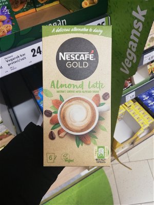 Billede af Nescafé Gold Almond Latte