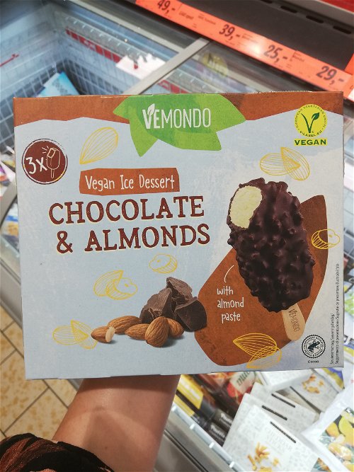 Billede af Vemondo Vegan Ice Dessert Chocolate & Almonds
